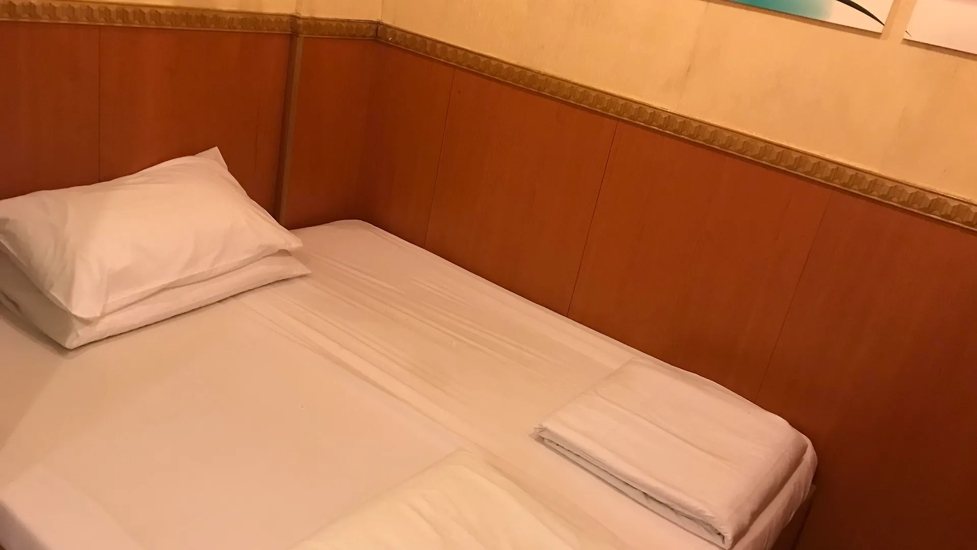 Kowloon New Hostel 0*, קוולון סין