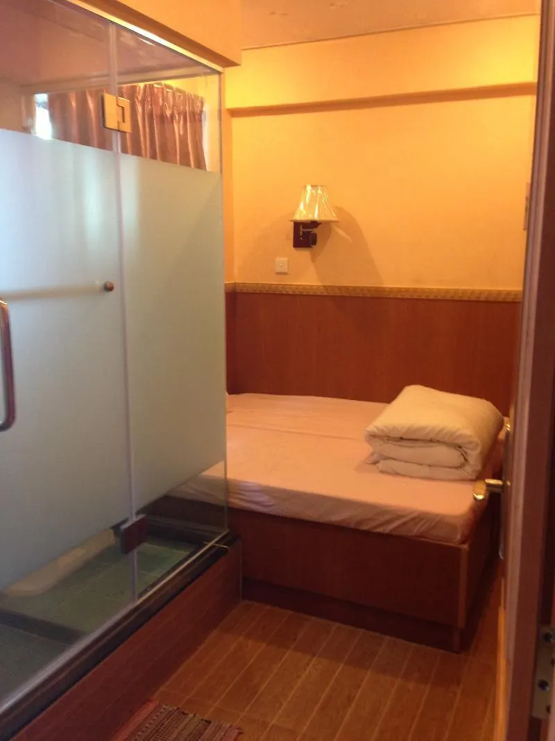 Kowloon New Hostel קוולון
